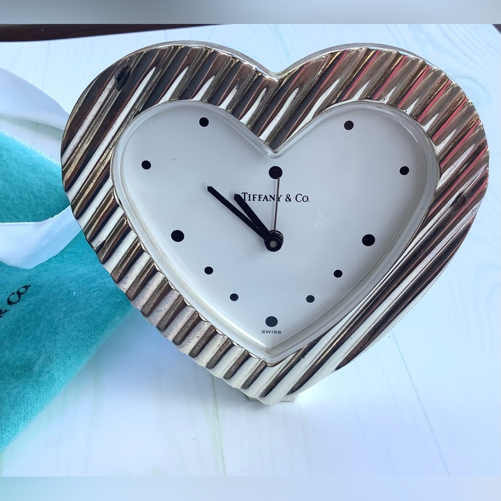 Authentic Tiffany & Co. Heart-Shaped Silver Table Clock🩵🤍🩵